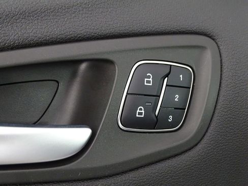 Used 2018 Ford Escape Titanium image 20