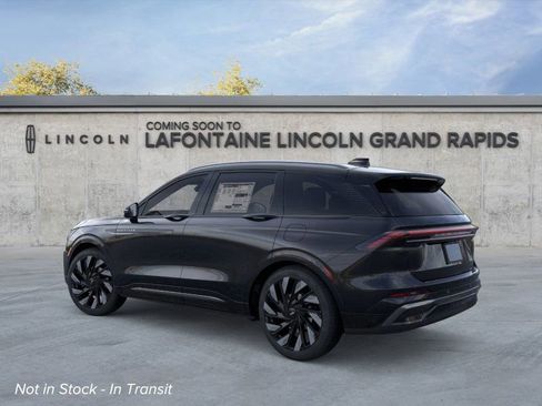 New 2026 Lincoln Nautilus Reserve w/ Jet Appearance Package image 4
