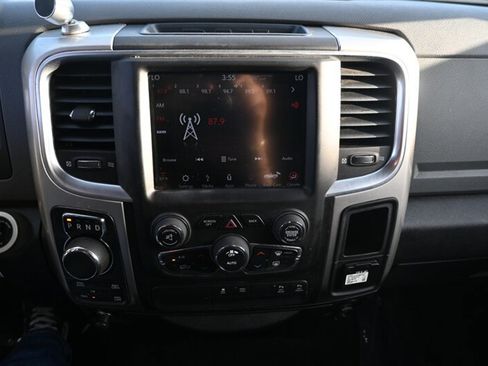 Used 2019 RAM 1500 Big Horn image 34