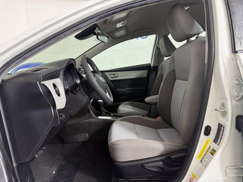 Used 2019 Toyota Corolla LE image 17