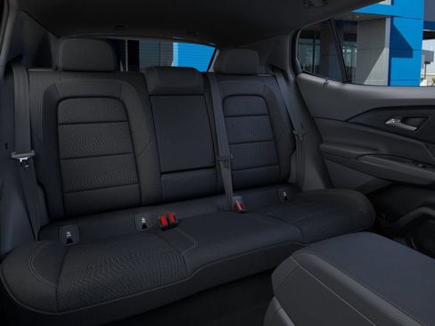 New 2026 Chevrolet Equinox EV LT image 17