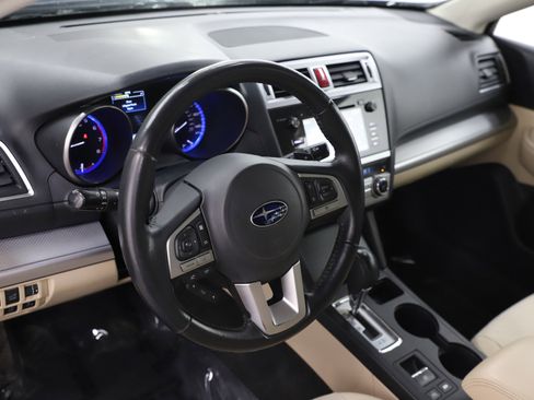 Used 2015 Subaru Outback 2.5i Premium image 21