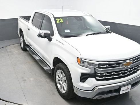 Used 2023 Chevrolet Silverado 1500 LTZ AWD/4WD image 27