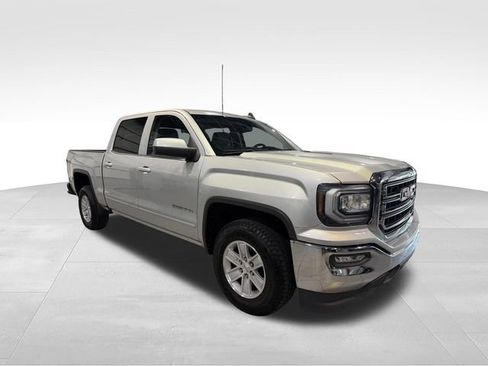 Used 2017 GMC Sierra 1500 SLE w/ SLE Value Package RWD image 3
