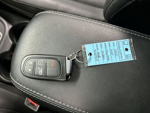 Used 2020 Jeep Cherokee High Altitude image 12