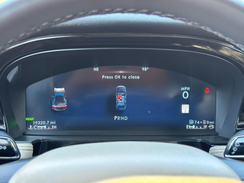 Certified 2025 Lincoln Corsair Grand Touring AWD/4WD image 19
