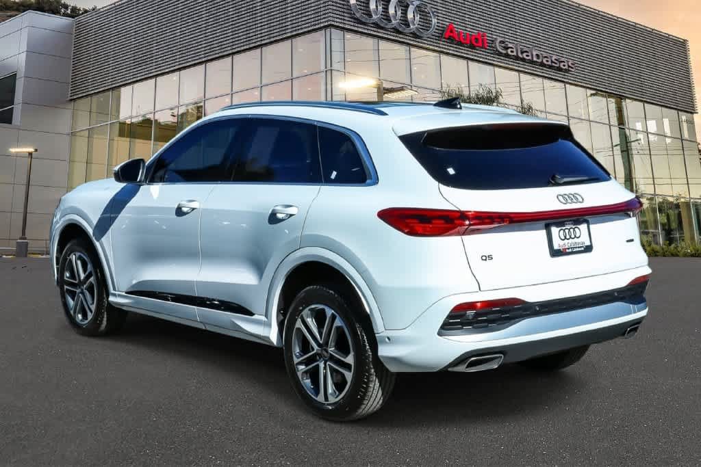 Used 2025 Audi Q5 Premium AWD/4WD image 4
