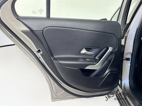 Used 2019 Mercedes-Benz A 220 w/ Premium Package image 33