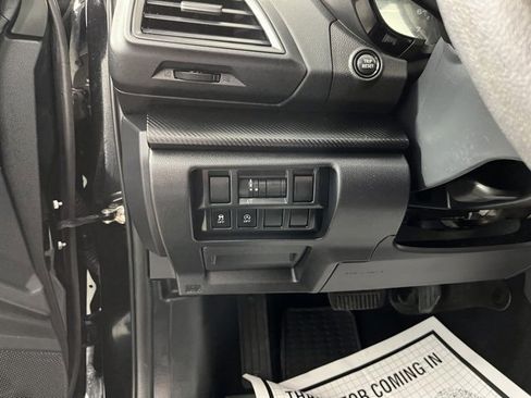 Used 2022 Subaru Crosstrek 2.0i image 18