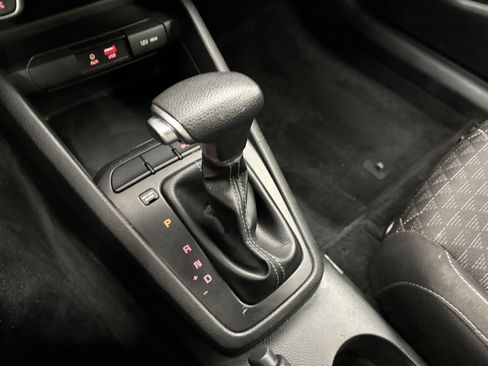 Used 2018 Kia Rio LX w/ LX Convenience Package image 18