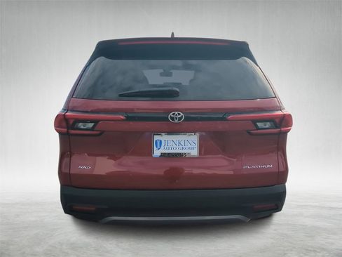 Used 2024 Toyota Grand Highlander Platinum image 4