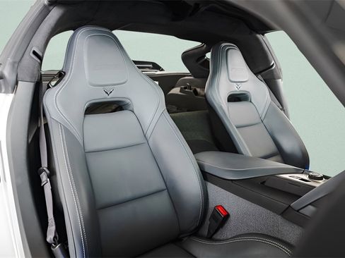 Used 2015 Chevrolet Corvette Z06 w/ 3LZ Preferred Equipment Group image 22