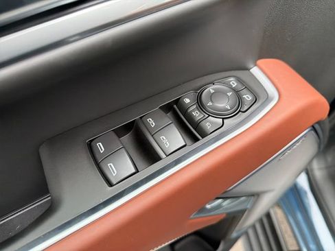 New 2026 GMC Sierra 2500 Denali Ultimate AWD/4WD image 17