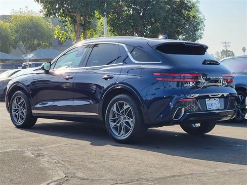 Used 2022 Genesis GV70 2.5T w/ Select Package image 2