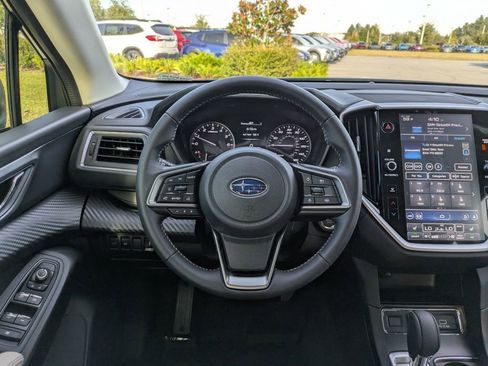 Used 2025 Subaru Ascent Premium image 15