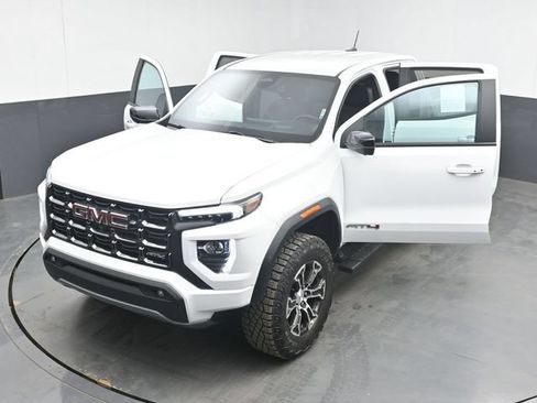Used 2024 GMC Canyon AT4 w/ AT4 Premium Package AWD/4WD image 49