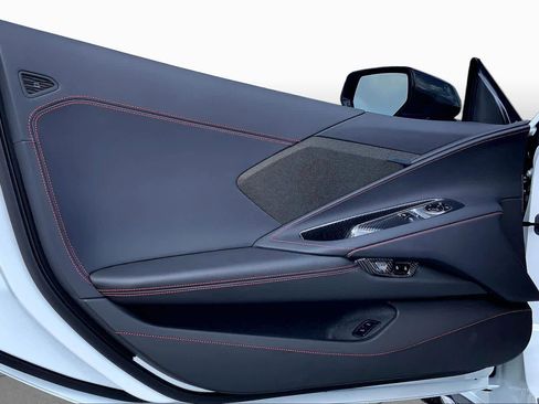 Used 2025 Chevrolet Corvette Z06 w/ Z07 Performance Package RWD image 20