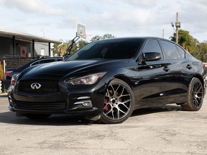 Used 2017 INFINITI Q50 Signature Edition w/ All Weather Package (L93)