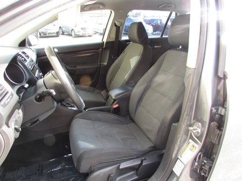 Used 2011 Volkswagen Jetta S image 15