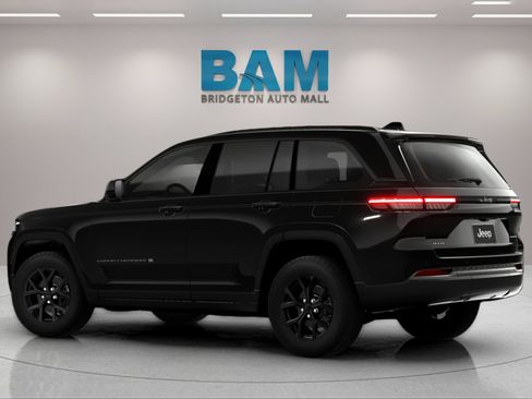 New 2026 Jeep Grand Cherokee Altitude AWD/4WD image 11