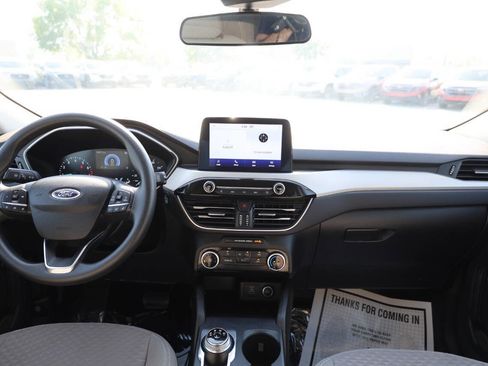 Used 2021 Ford Escape SE w/ SE Sport Appearance Package AWD/4WD image 14