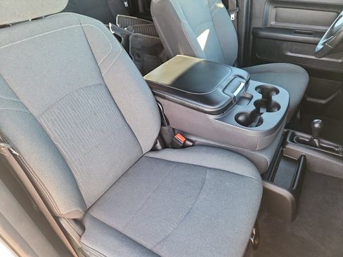 Used 2024 RAM 3500 Tradesman w/ Chrome Appearance Group AWD/4WD image 13