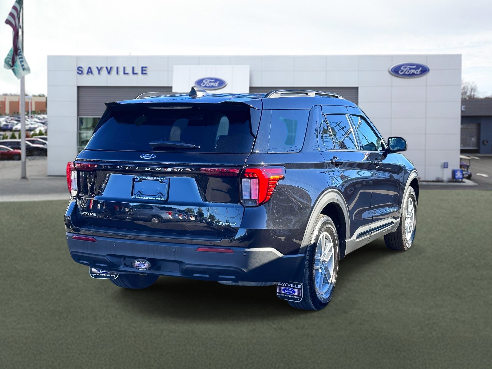 Used 2026 Ford Explorer Active AWD/4WD image 5