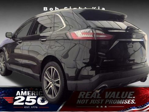 Used 2019 Ford Edge Titanium FWD image 4