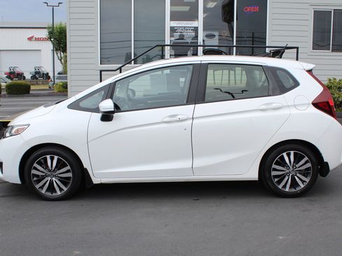 Used 2016 Honda Fit EX image 3
