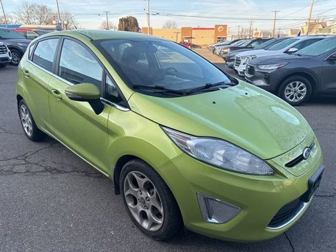 Used 2011 Ford Fiesta SES w/ 301A Rapid Spec Order Code image 4
