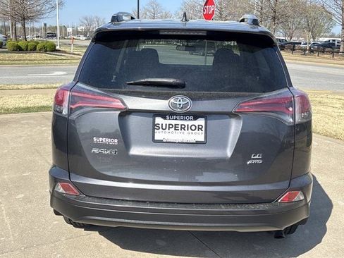 Used 2016 Toyota RAV4 LE image 5