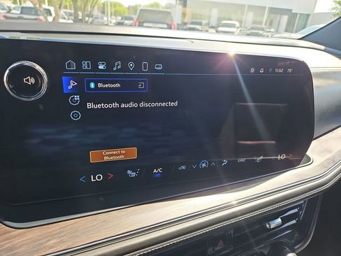 Used 2025 Chevrolet Tahoe LT image 13