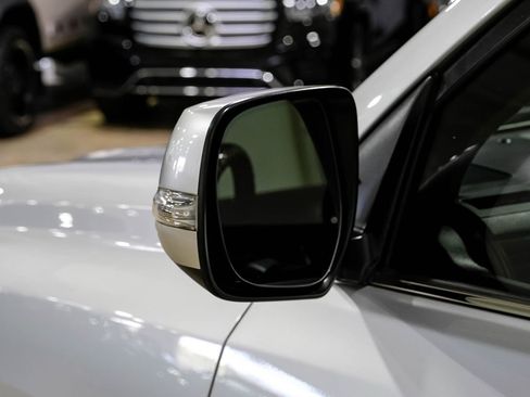 Used 2017 Lexus GX 460 image 38