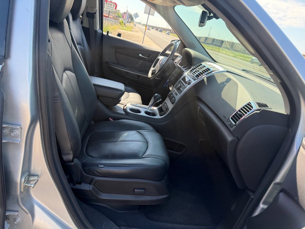 Used 2012 GMC Acadia SLE FWD image 27