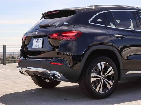 Used 2025 Mercedes-Benz GLA 250 image 9