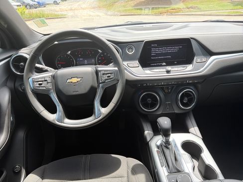Used 2022 Chevrolet Blazer LT FWD image 23