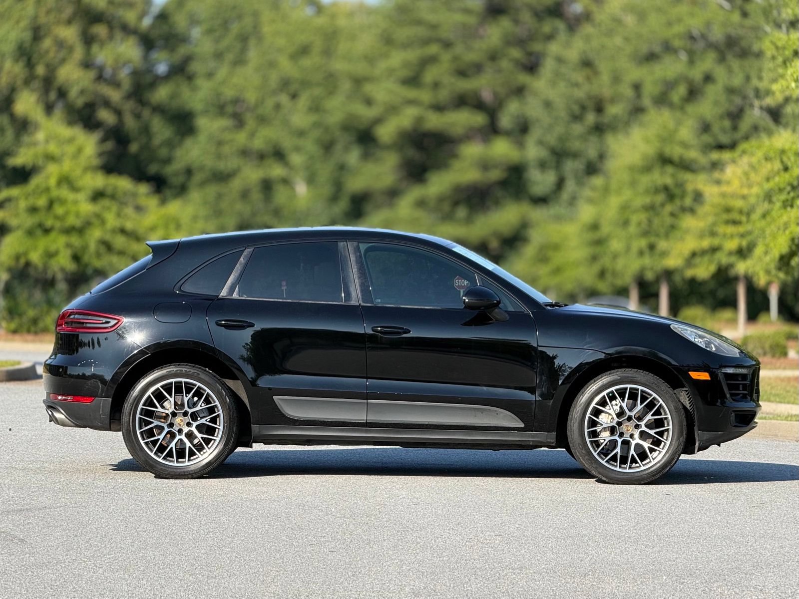 Used 2018 Porsche Macan S AWD/4WD image 12