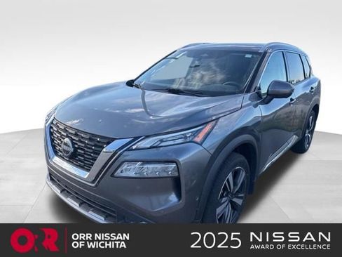 Used 2023 Nissan Rogue SL w/ SL Premium Package FWD image 1
