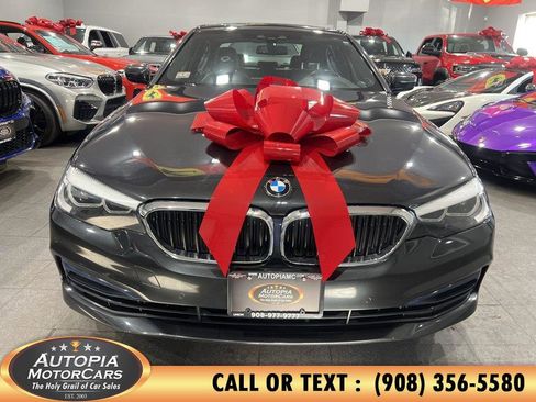 Used 2020 BMW 530i xDrive w/ Premium Package image 7