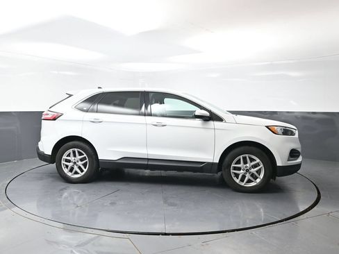 Used 2024 Ford Edge SEL AWD/4WD image 4