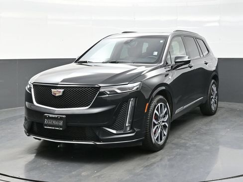 Certified 2023 Cadillac XT6 Sport w/ Technology Package AWD/4WD image 2