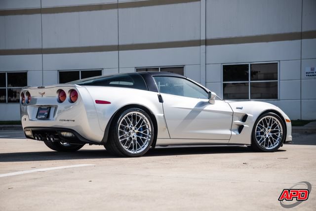 Used 2011 Chevrolet Corvette ZR1 w/ Preferred Equipment Group RWD image 59