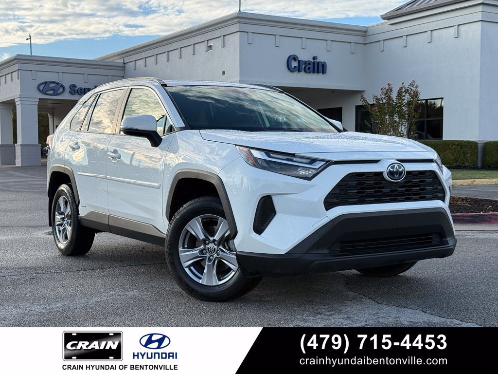 Used 2022 Toyota RAV4 XLE w/ Convenience Package AWD/4WD image 1