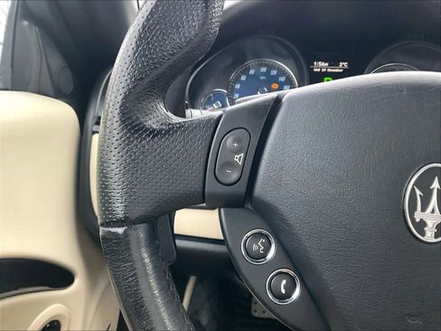 Used 2014 Maserati GranTurismo Sport image 21