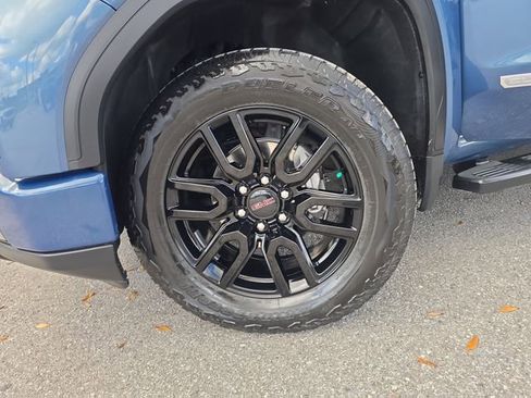 Certified 2024 GMC Sierra 1500 Elevation w/ LPO, Elevation Black Package image 29