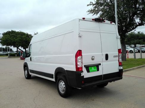 Used 2023 RAM ProMaster 2500 FWD image 9
