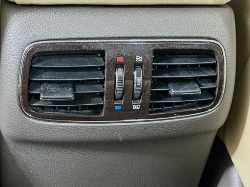 Used 2010 Hyundai Genesis 3.8 w/ Technology Pkg 4 image 28