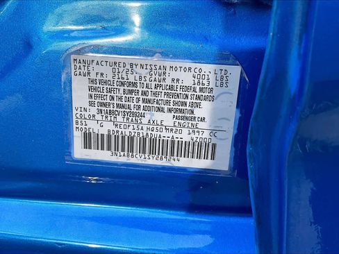 Used 2025 Nissan Sentra SV image 30