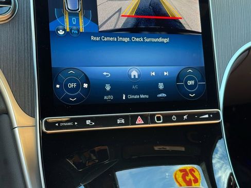 Certified 2025 Mercedes-Benz GLC 300 image 28