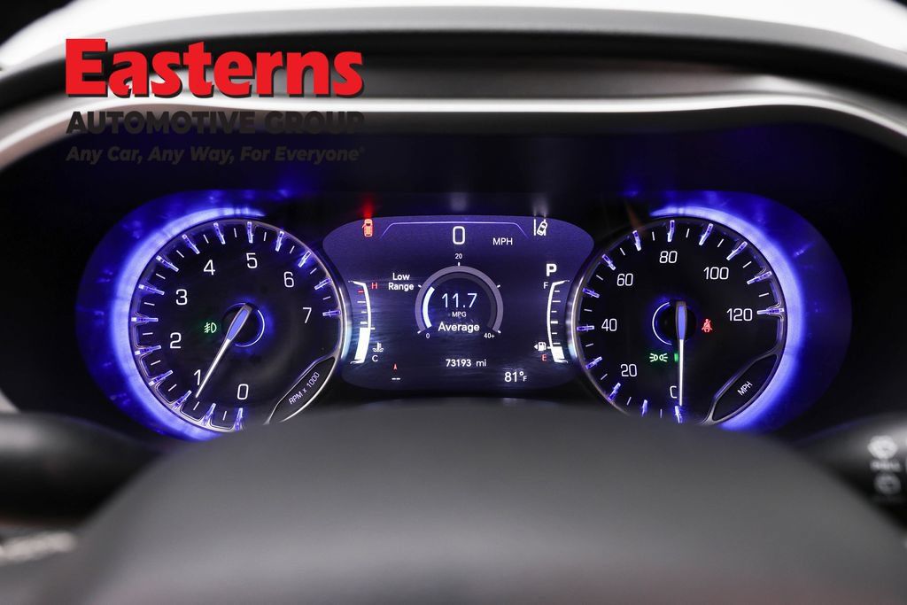Used 2023 Chrysler Pacifica Touring-L FWD image 18